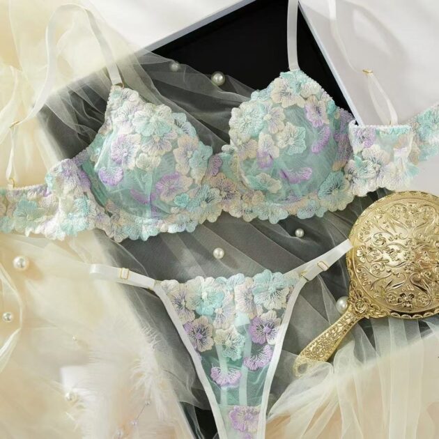 Ensemble à Fleurs Vert D’eau